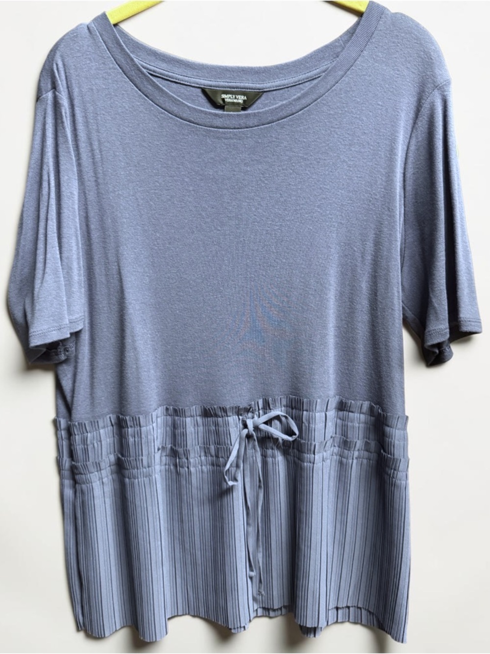 Simply Vera Wang Periwinkle Tie Waist Pleated Top Large NWOT